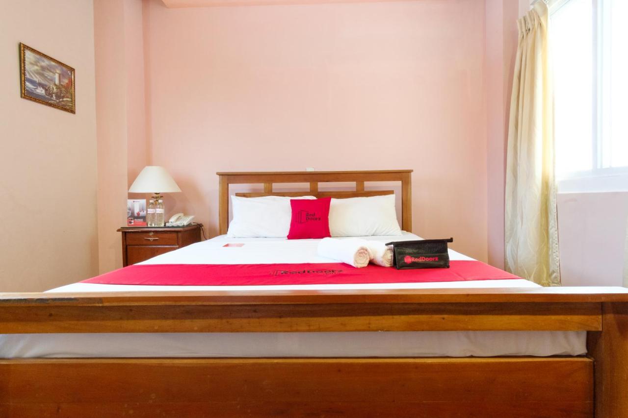 Hotel Reddoorz Near Camp Montelibano Bacolod Exterior foto