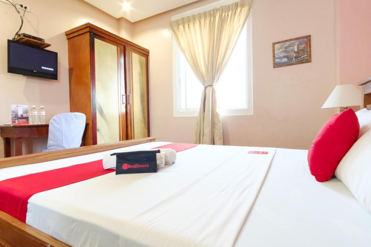Hotel Reddoorz Near Camp Montelibano Bacolod Exterior foto